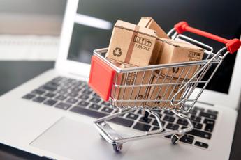 Identikit del consumatore digitale in Italia, tra sostenibilità e realtà aumentata