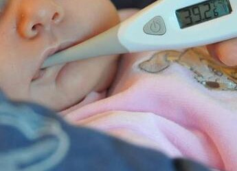 Influenza in rialzo nei bimbi, l’esperto: colpa di emofilo B e picco di freddo