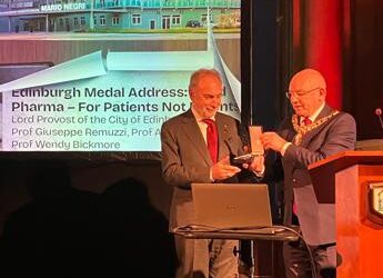 Ricerca, all’Istituto Mario Negri la Edinburgh Medal. “Orientato al paziente e non ai brevetti”