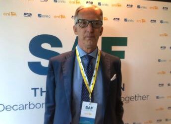 Trasporto aereo, Ricci (Eni): “Saf è la soluzione migliore per la decarbonizzzione”