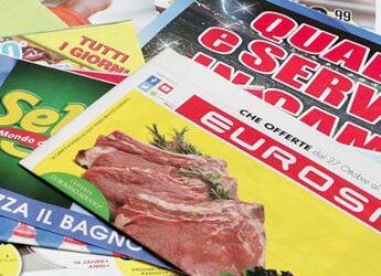 Pubblicità, Mediagraf: “Il volantino cartaceo resiste, per 7 professionisti su 10 è strumento efficace”