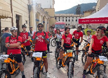 Coricelli pedala per ‘Il sorriso di Teo’, si rinnova l’iniziativa charity