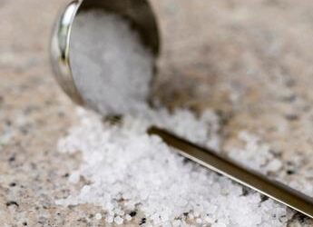 Iss, italiani hanno ridotto il sale ma ne consumano ancora troppo