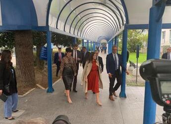 Letizia di Spagna paladina della ricerca sul cancro a Milano