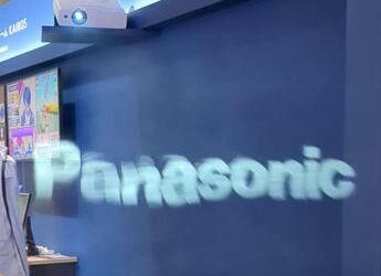 Panasonic trasforma l’aria condizionata in schermi per battere l’afa giapponese