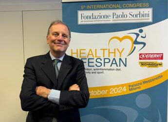 Longevità sana, neurologo: “Sport arma contro degenerazione sistema nervoso”