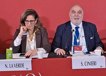 Cancro alla mammella, La Verde (Aiom): “Test genomici ci aiutano su scelta terapie”