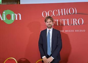 Cancro seno, Villa (Lilly): “Una donna su due non segue terapia, al via campagna su aderenza”