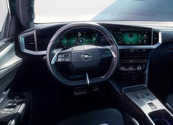 Opel Mokka con Chat GPT