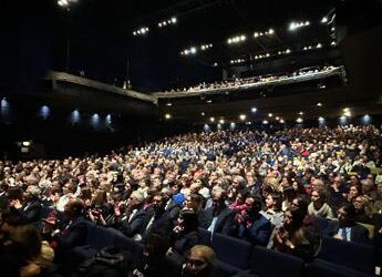Solidarietà e spettacolo, a Milano 1.500 manager a teatro a sostegno associazioni umanitarie