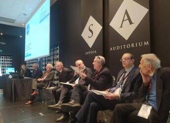 Farmaci, Garattini: “Mercato enfatizza aspetti positivi e minimizza tossicità”