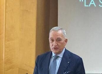 Sanremo 2025, Vaia: “Applausi per Conti, sul palco temi importanti che sono specchio del Paese”