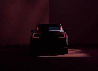 Volvo ES90: fino a 700 km di autonomia e 300 km in soli 10 minuti di ricarica