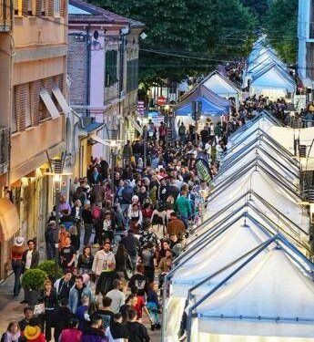 FALCOMICS – A Falconara il festival della Cultura Pop dal 23 al 25 maggio 2025