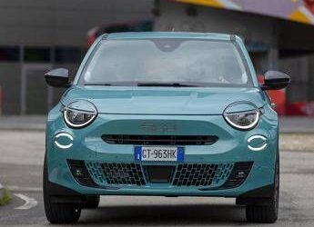 Fiat 600 Hybrid: i vantaggi del cambio automatico EasyDrive