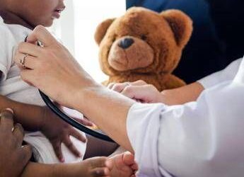 Malattie bambini, negli studi dei pediatri “esantemi, virus gastrointestinali e le prime allergie”