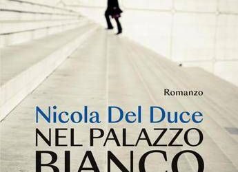 ‘Nel palazzo bianco’, il primo romanzo che racconta la pandemia Covid vista dalla squadra guidata da Speranza