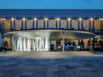 Audi A6 Avant: debutto mondiale al FuoriSalone tra design e tecnologia