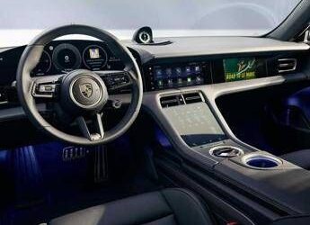 Porsche aggiorna il sistema PCM integrando Alexa e nuove app multimediali