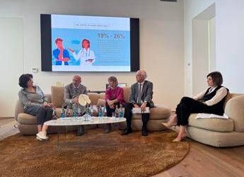 Tumori, 9mila italiani con leucemia mieloide cronica, per 1 su 3 cattiva qualità di vita