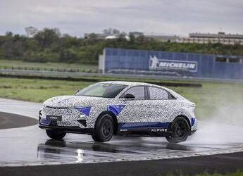 Apine A390, conto alla rovescia per la nuova berlina elettrica sportiva