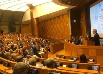 Cida-Censis: “Due italiani su 3 si sentono ceto medio, oltre metà teme che figli staranno peggio”