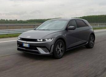 Hyundai IONIQ 5: un viaggio tra storia e futuro