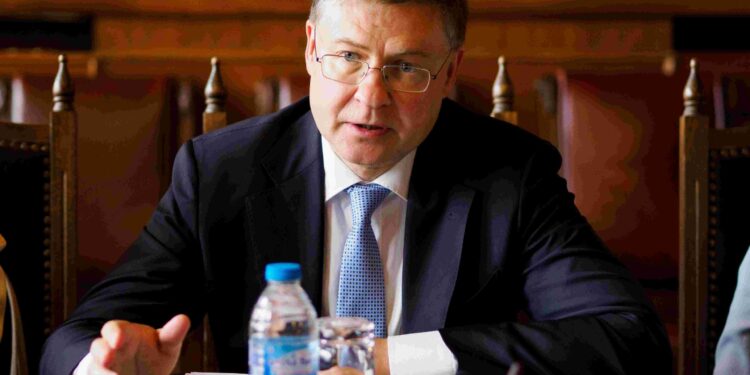 Dombrovskis al parlamento italiano: “Semplificare per un’Europa più competitiva”