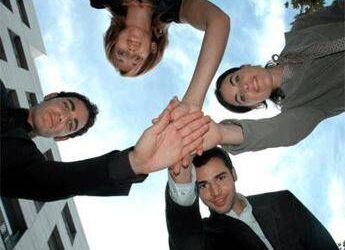 Imprese, Inps: “Quasi il 98% ha meno di 50 dipendenti ma cresce dimensione media”