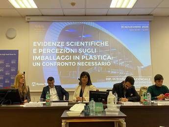 Imballaggi in plastica, scienza e industria a confronto