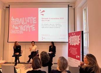 Salute, indagine centri antiviolenza: quasi 1 donna su 2 rinuncia a prevenzione e cura