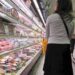 Alimentazione, nuovi anti obesità cambiano i consumi, giù spesa in ristoranti e supermarket