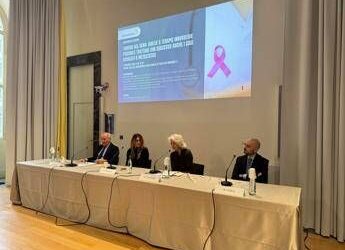 Cancro al seno avanzato, Aifa approva nuova terapia mirata