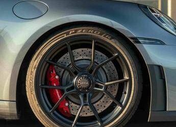 Pirelli, per la Porsche 911 GT3 arrivano due versioni ad hoc dei P Zero