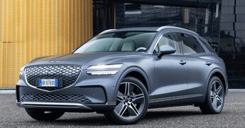 Genesis debutta in Italia