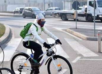 Inquinamento dell’aria, smog in calo nelle città italiane