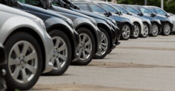 Mercato auto europa, il 2026 parte in flessione