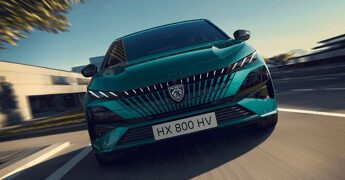 Stellantis, avanti su elettrificazione ma allarga l’offerta sul diesel