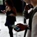 Gen Z e la “telefobia”. Ecco perché oggi si preferiscono i messaggi alle chiamate