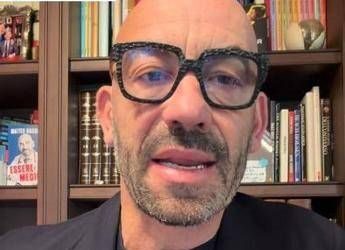 Meningite in Uk, Bassetti: “Viaggi studio sì, ma meglio da vaccinati”