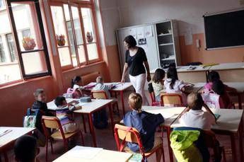 Pediatra, ‘alunni non lucidi alle 8? Vero, modulare lezioni su ritmi circadiani’