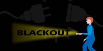 Blackout in casa: come fare per avere luce quando salta la corrente