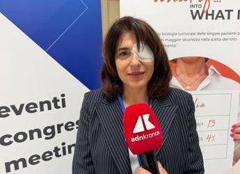Cancro seno, oncologa Arpino: “Percorsi uniformi per accesso ai test genomici”