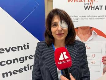 Cancro seno, oncologa Arpino: “Percorsi uniformi per accesso ai test genomici”