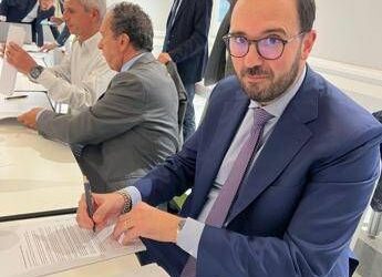 Contratti, rinnovato ccnl lavanderie industriali 2026-2028, per 25mila addetti +188 euro al mese