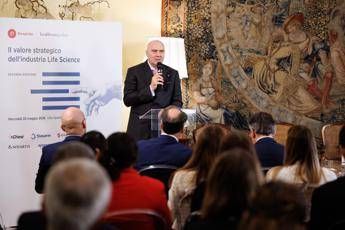 Farmaceutica, Zaffini (Fdi): “Fondamentali innovazione, accesso e sostenibilità”