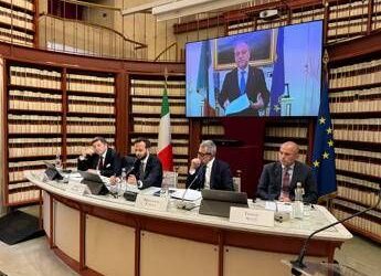 Farmaci, italiani pronti a donare plasma ma solo 2 su 10 sanno cosa sia, indagine
