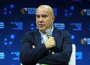 Lavoro, De Luca: “Festival 2027 a fine aprile in coincidenza del 1° maggio alla Nuvola di Roma”