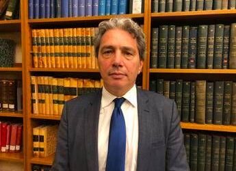 Farmaceutica, Santillo (M5S): “Industria del farmaco ha un ruolo nella transizione ecologica”