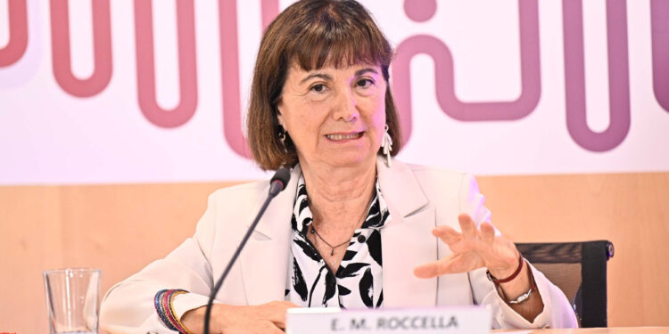 Fondo infanzia, finanziamenti solo a 15 Comuni. Roccella apre a nuove città